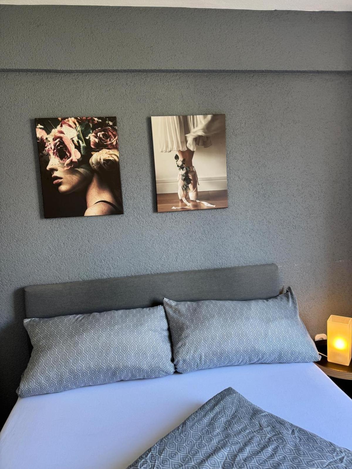 M & E Ferienwohnung บัดแมร์เกนท์ไฮม์ ภายนอก รูปภาพ