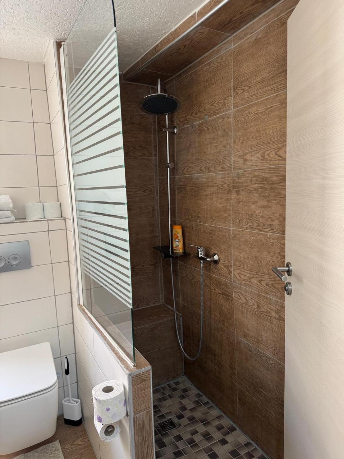 M & E Ferienwohnung บัดแมร์เกนท์ไฮม์ ภายนอก รูปภาพ