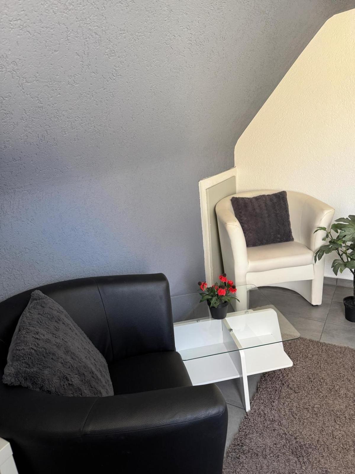 M & E Ferienwohnung บัดแมร์เกนท์ไฮม์ ภายนอก รูปภาพ