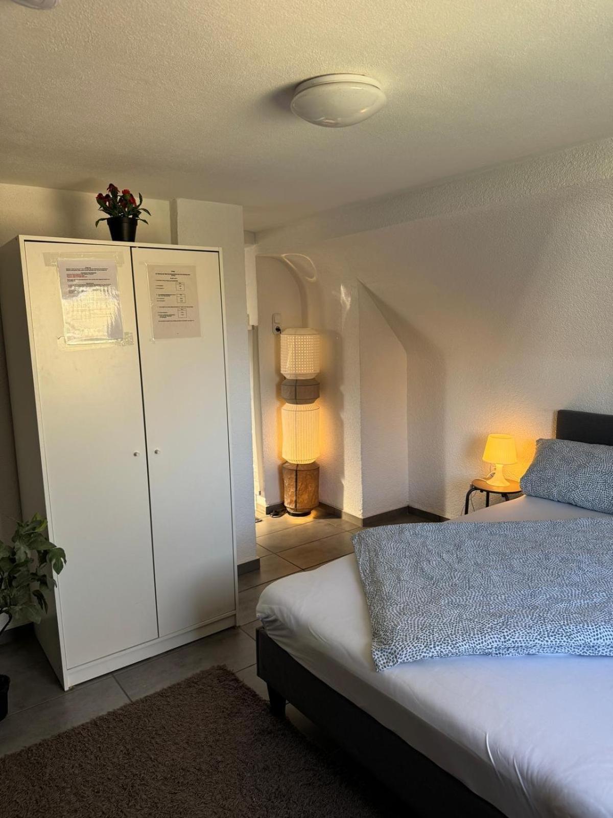 M & E Ferienwohnung บัดแมร์เกนท์ไฮม์ ภายนอก รูปภาพ